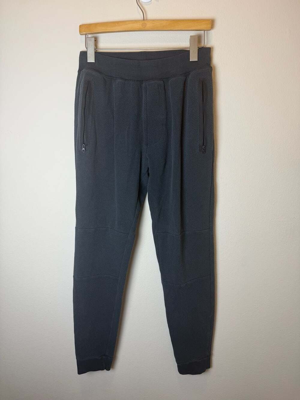 Alo Yoga Jogger Pants Black Mesh Waffle Knit